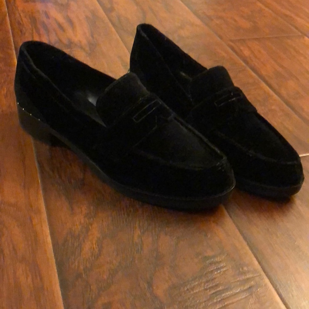 Basically new - Marc Fisher Loafers - size 7